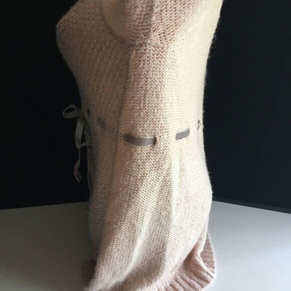 Maternity Sweater - Adjustable and Cozy in Light Pink X-Large - Picture 15 of 16